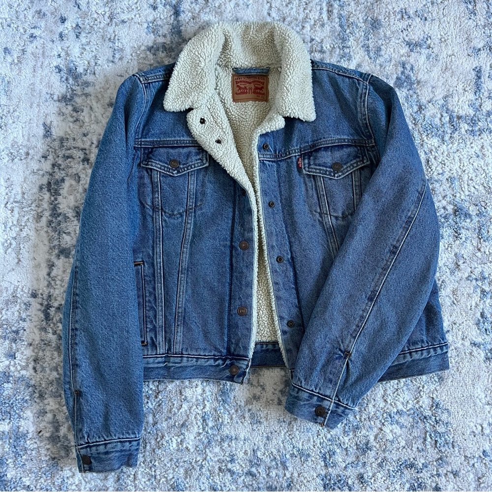 LEVI’S ORIGINAL SHERPA TRUCKER JACKET